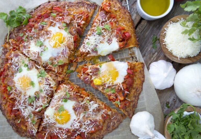 Cheese-Egg-and-Bacon-Pizza-Feature-1536x1067